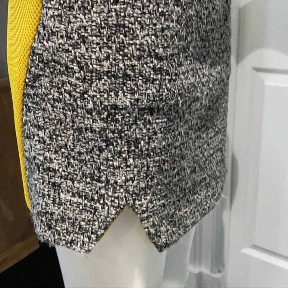 REBECCA MINKOFF Tweed Mini Skirt in Gray and Butter Yellow, Women’s Size 0